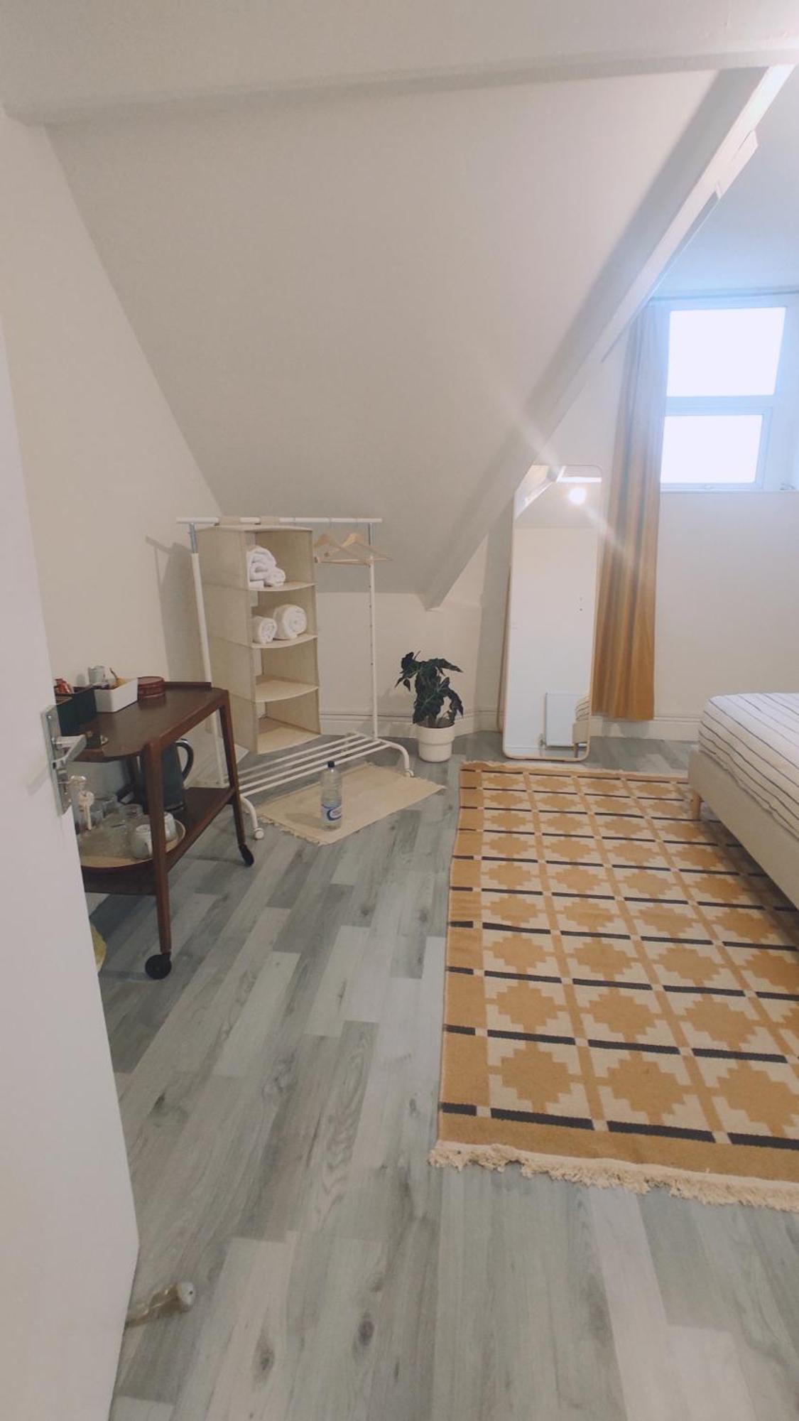 Casa Jimenez - Close To Town With Shared Bathroom 카디프 외부 사진